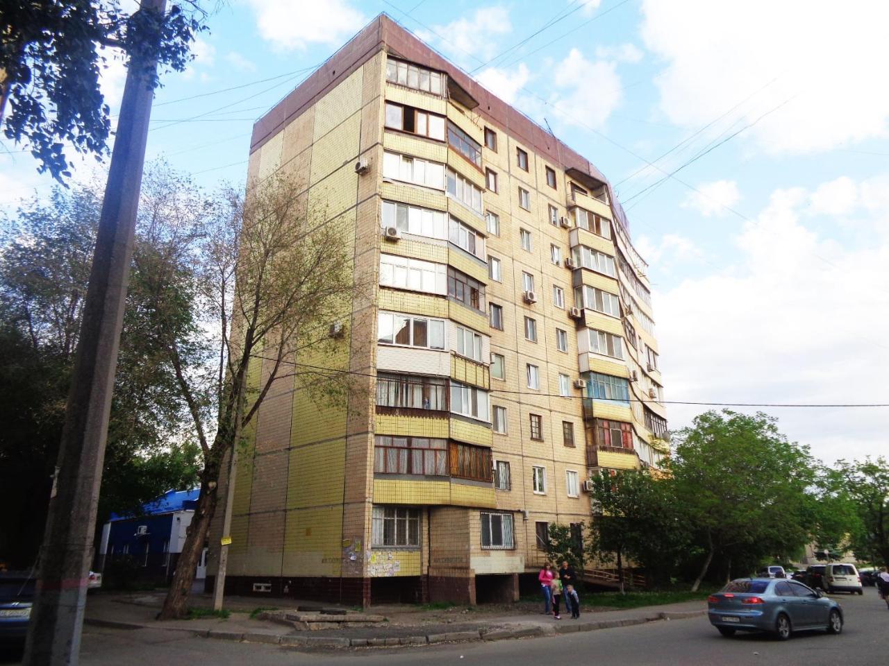 Староярмаркова С Видом На Парк И Реку Kryvyj Rih Exteriör bild